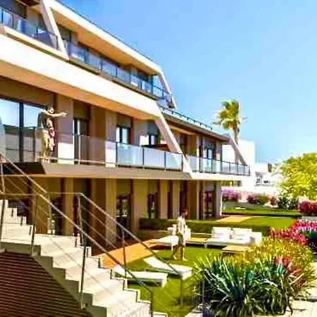 13 Iconic Vista Playa Apartment *