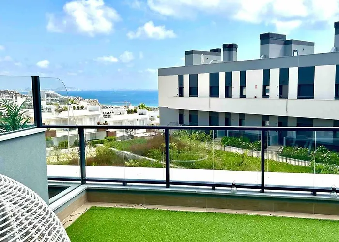 13 Iconic Vista Playa, Bloque 8 *