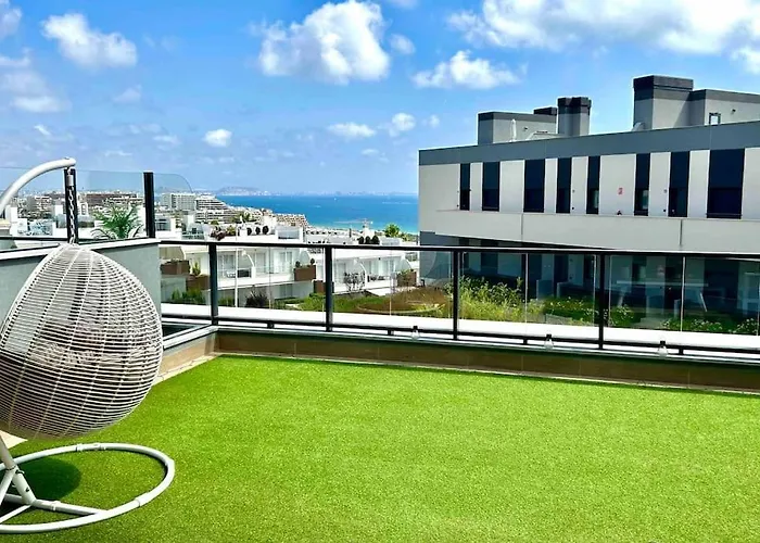 13 Iconic Vista Playa, Bloque 8 *